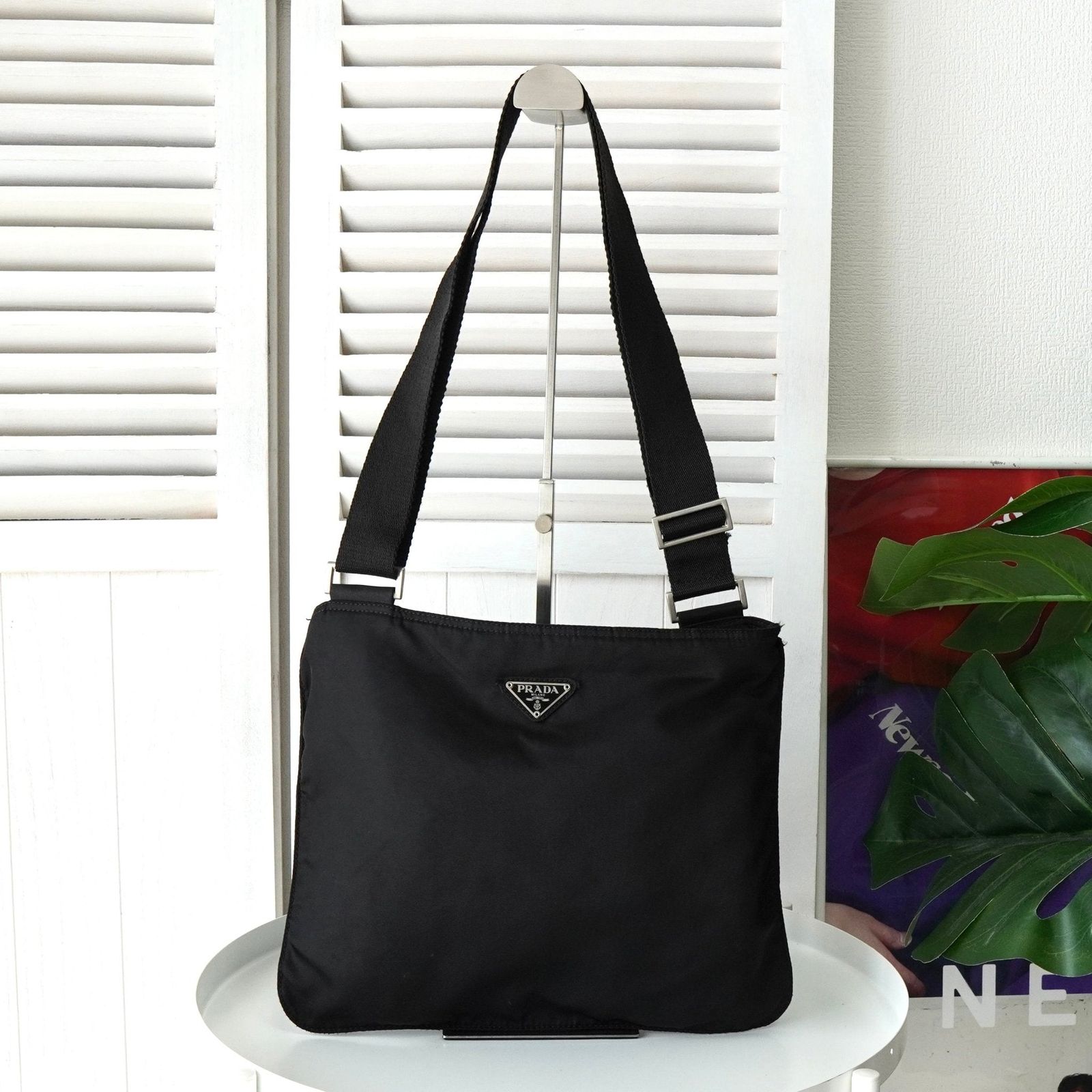 プラダ ナイロン ショルダーバッグ トライアングルロゴ ブラック
