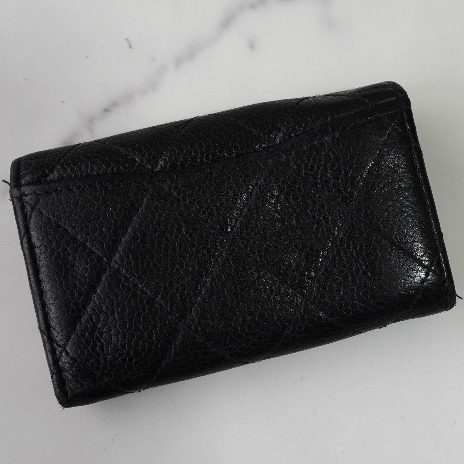 ブラック 8桁1番台