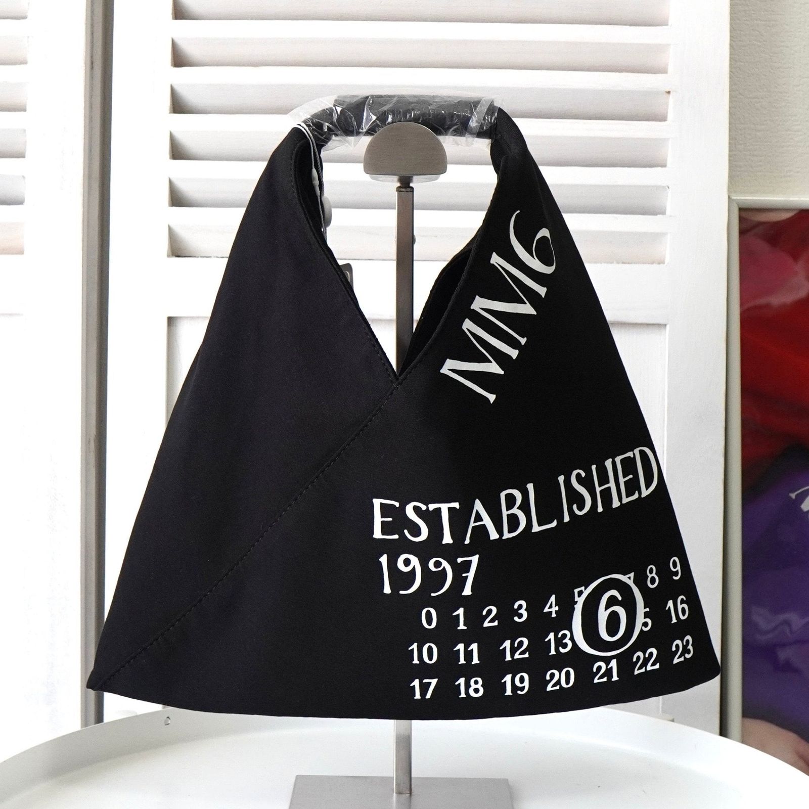 エムエムシックス メゾンマルジェラ カレンダータグ ジャパニーズバッグ ハンドバッグ スモール ブラック