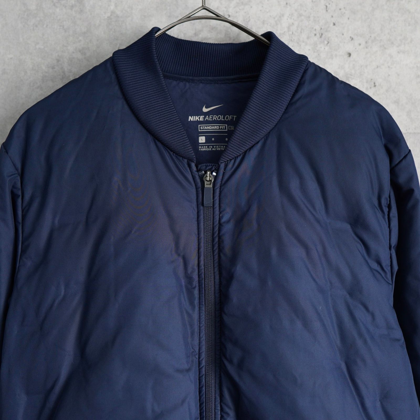 ナイキ エアロロフト 中綿ブルゾン ロゴ ネイビー - メルカリ