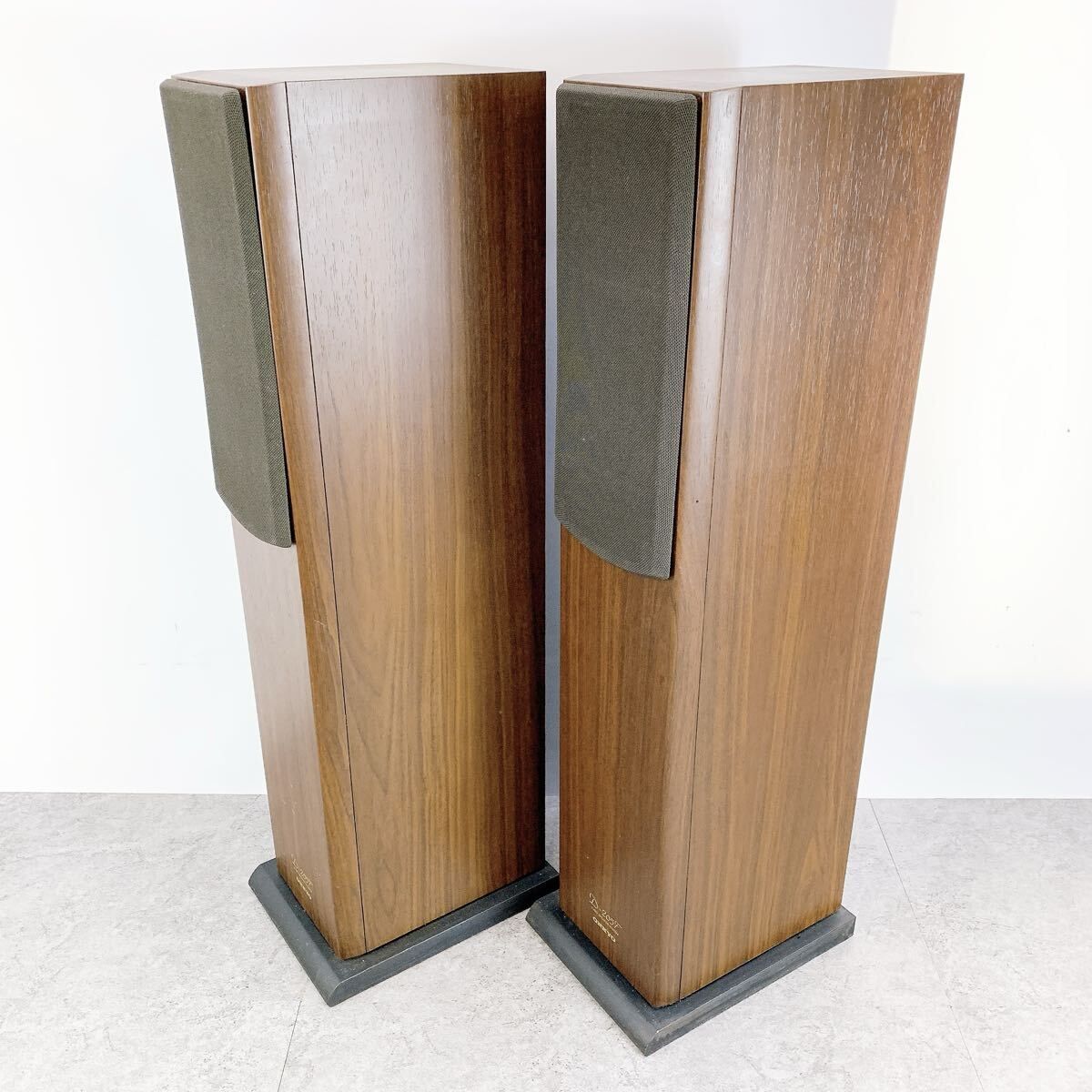 スピーカーシステム