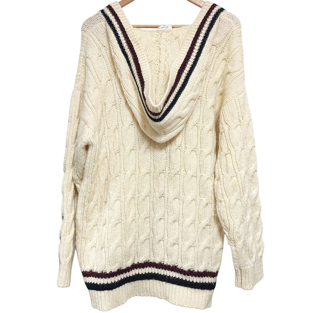 平民の価格、数量限定！ CELINE セリーヌ オーバーサイズケーブルニットプルオーバーパーカー 2A03Q108O アイボリー ニットフーディ セーター Vネック メンズ 25033401 MK