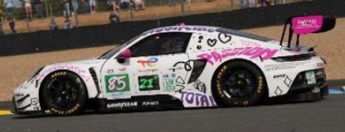 Porsche 911 GT 3 R LMGT No 85 IRON DAMES Le Mans 24 H 2025 C Martin Frey S Bovy
