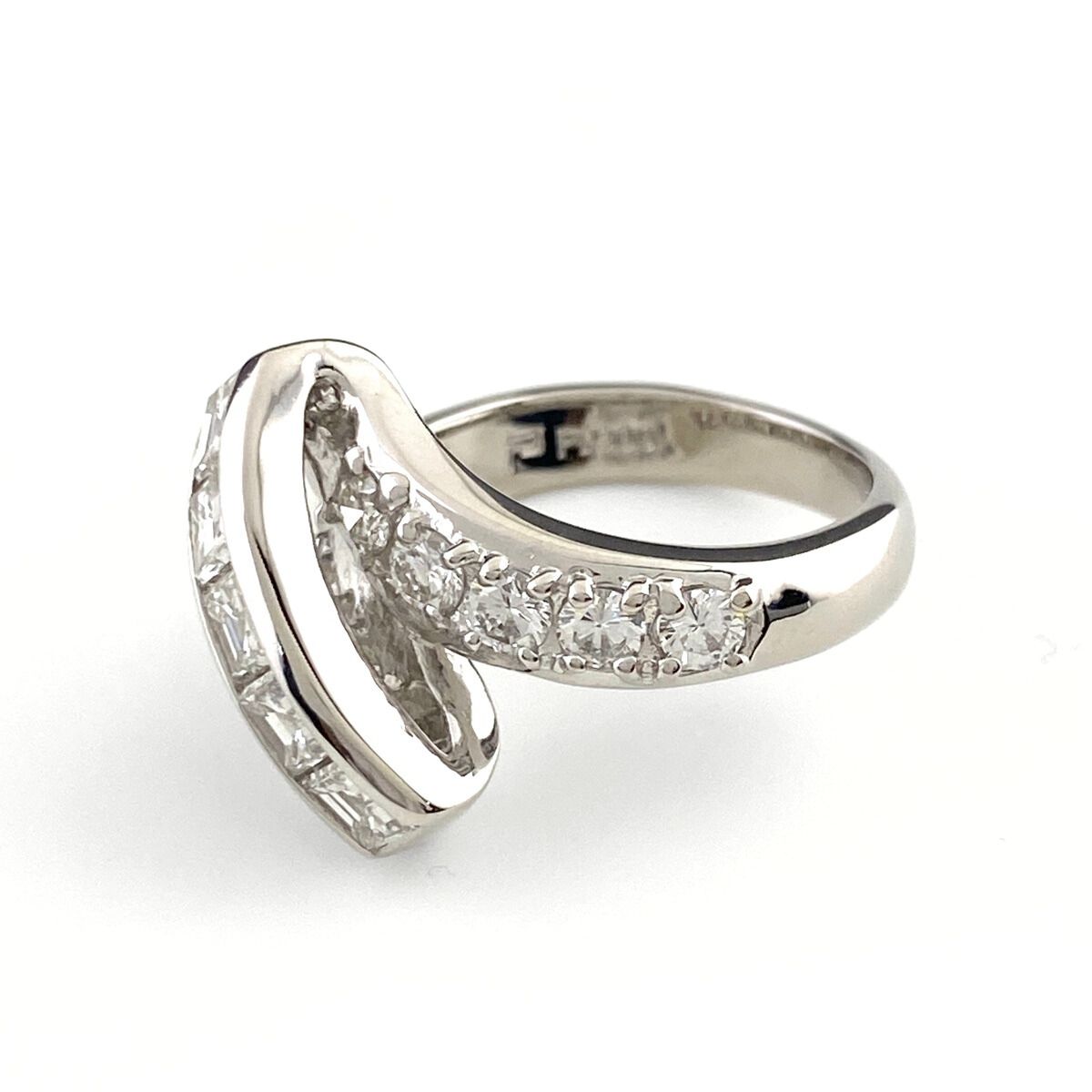 ポーラ POLA メレダイヤ デザインリング プラチナ 指輪 リング 7.5号 Pt 900 ダイヤモンド レディース