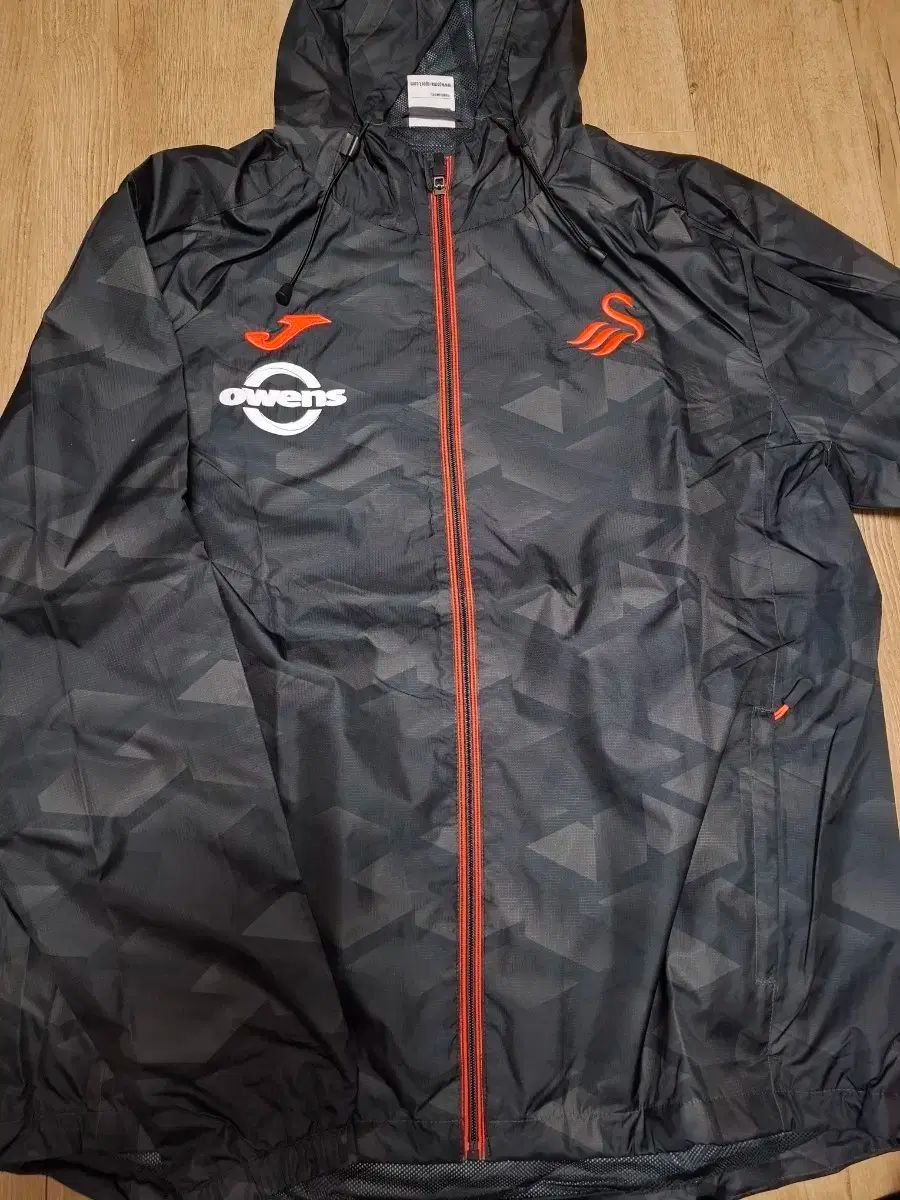 Joma スワンシティ ウィンドブレーカー ジャケット