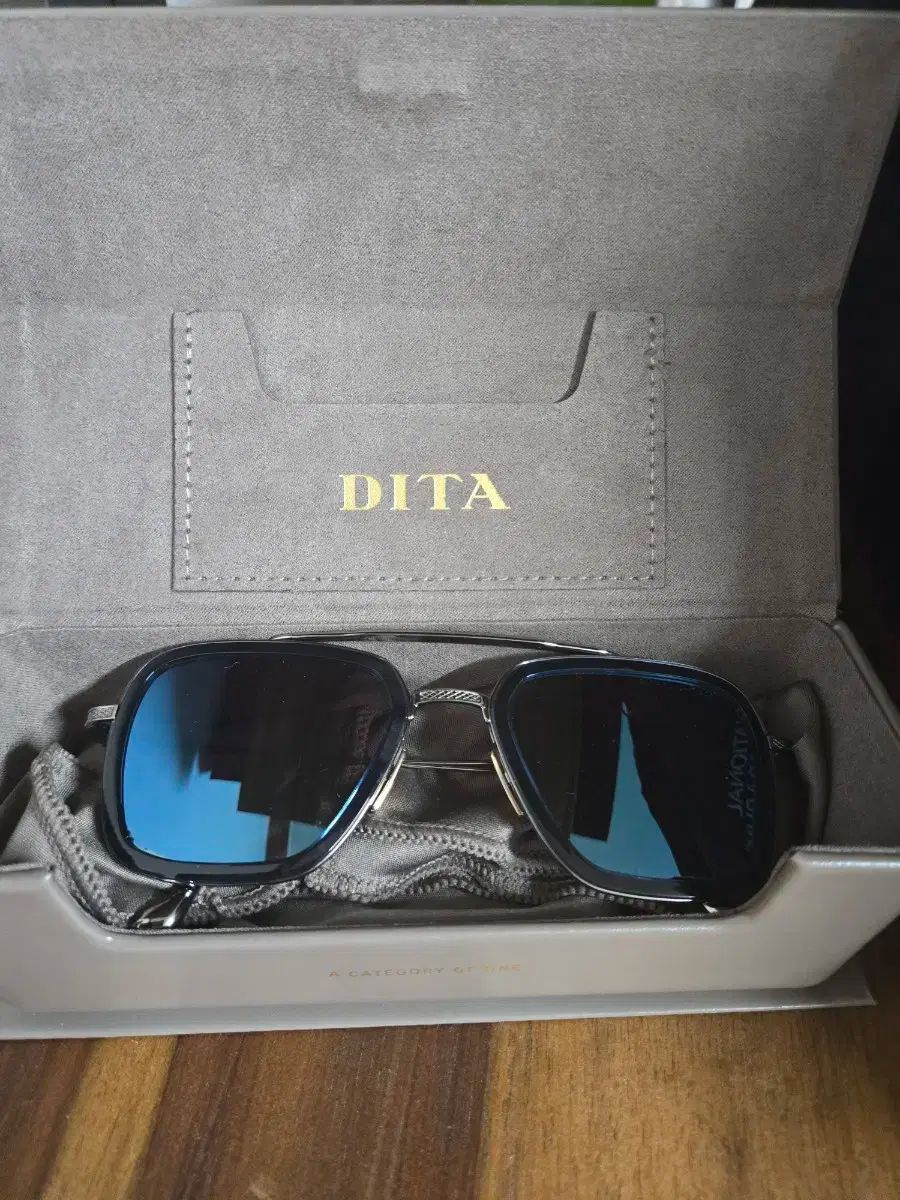 DITA サングラス トニースターク