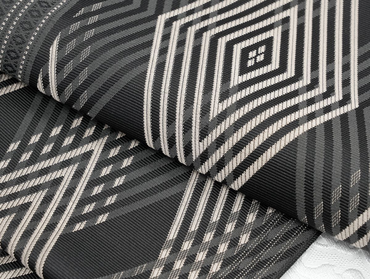  オリジナル 未仕立 博多帯 協和織 八寸名古屋帯 ダイヤ柄 黒地×茶 仕立代込み 名古屋帯 帯