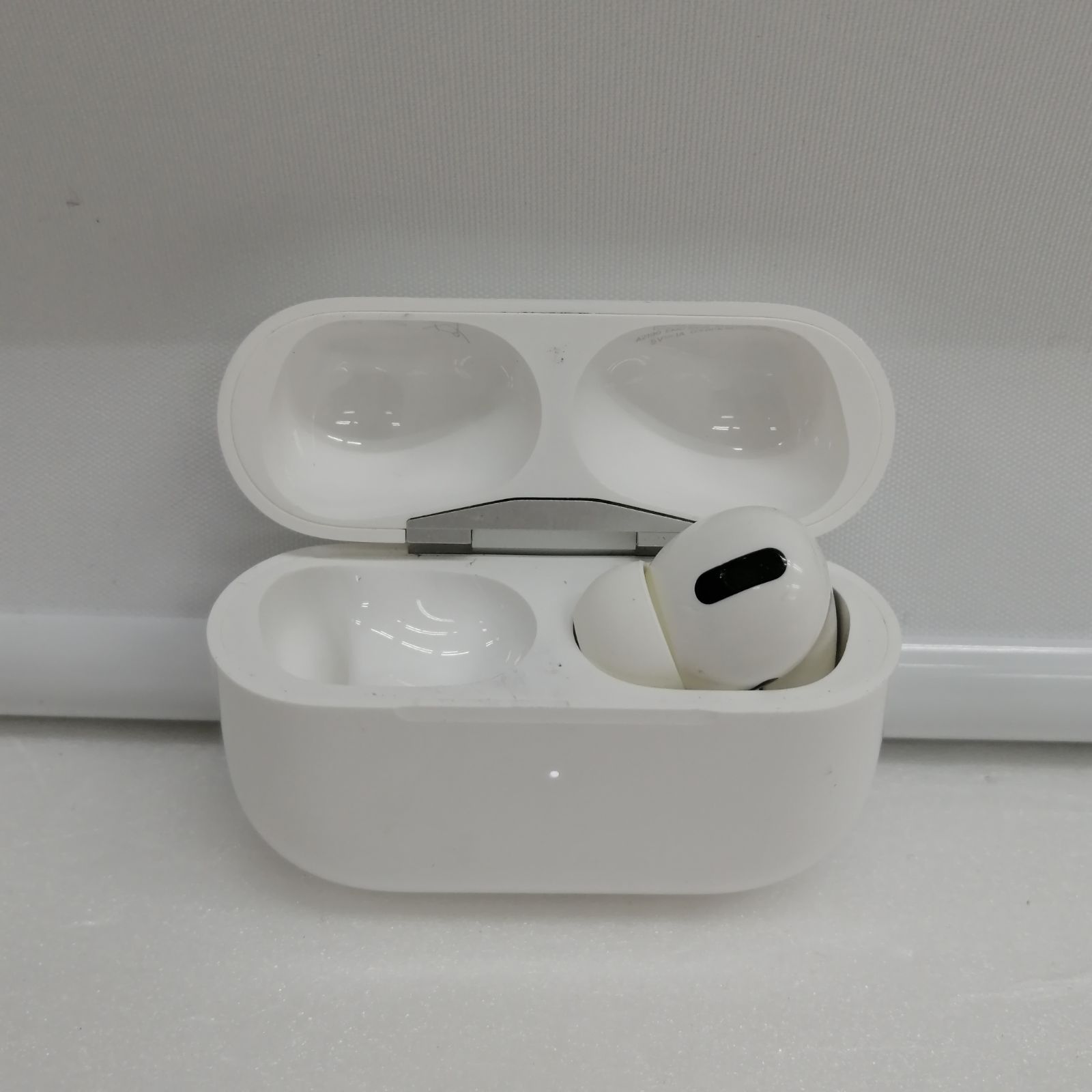 【訳アリ】Apple イヤホン Airpods Pro 第1世代