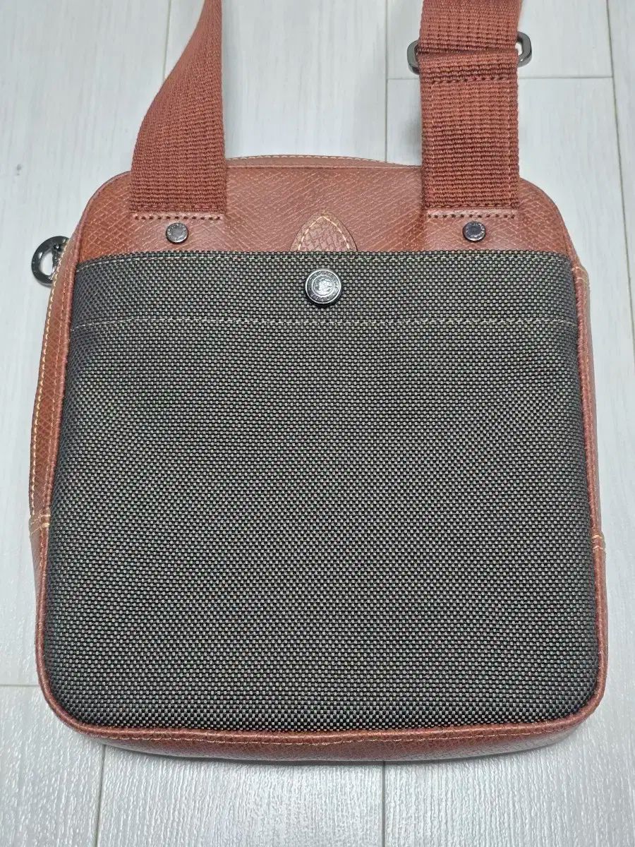 ロンシャン クロスバック XS ボックスフォード バッグ