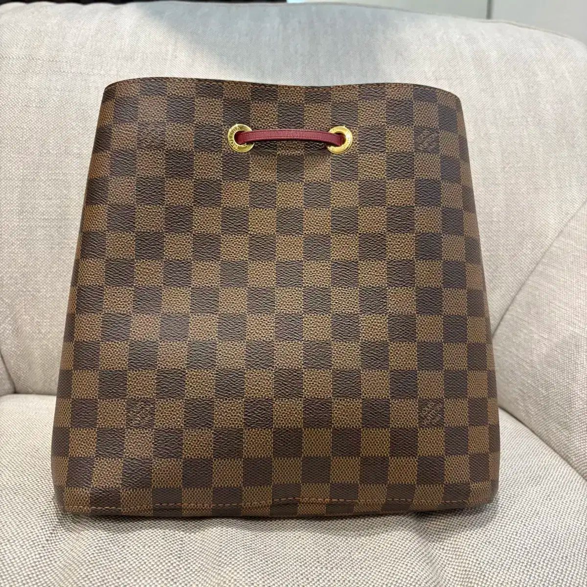 Louis Vuitton NEO NOE ショルダーバッグ MM