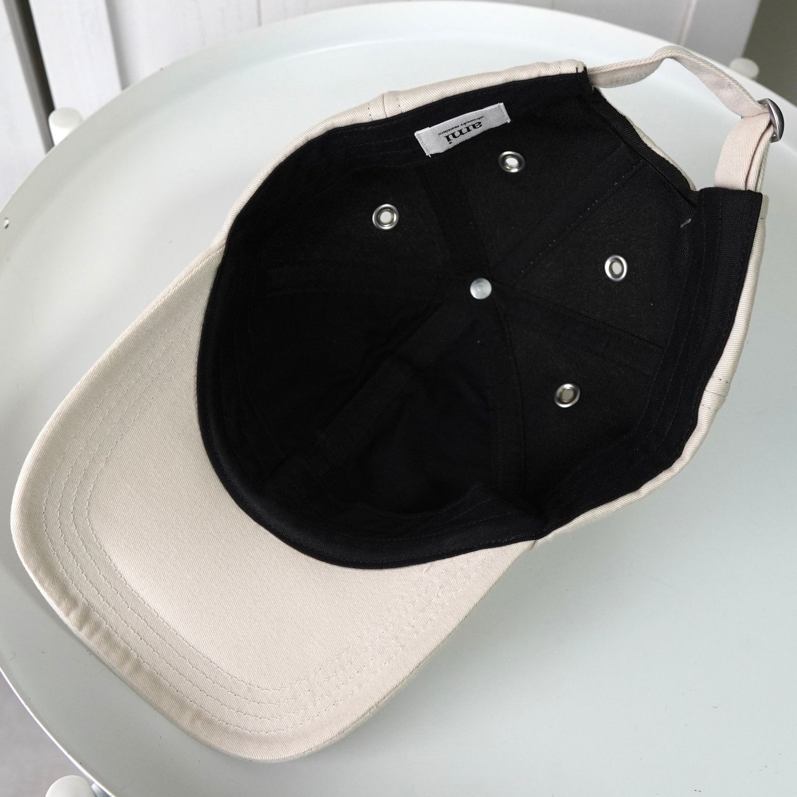  アミパリ アミ パリス ハートロゴ キャップ アイボリー ベースボールキャップ キャップ