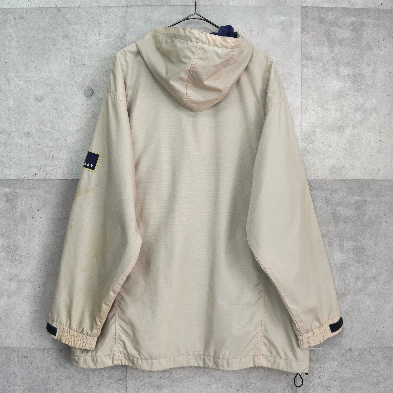 フレッドペリー ロゴ ナイロンジャケット ベージュ