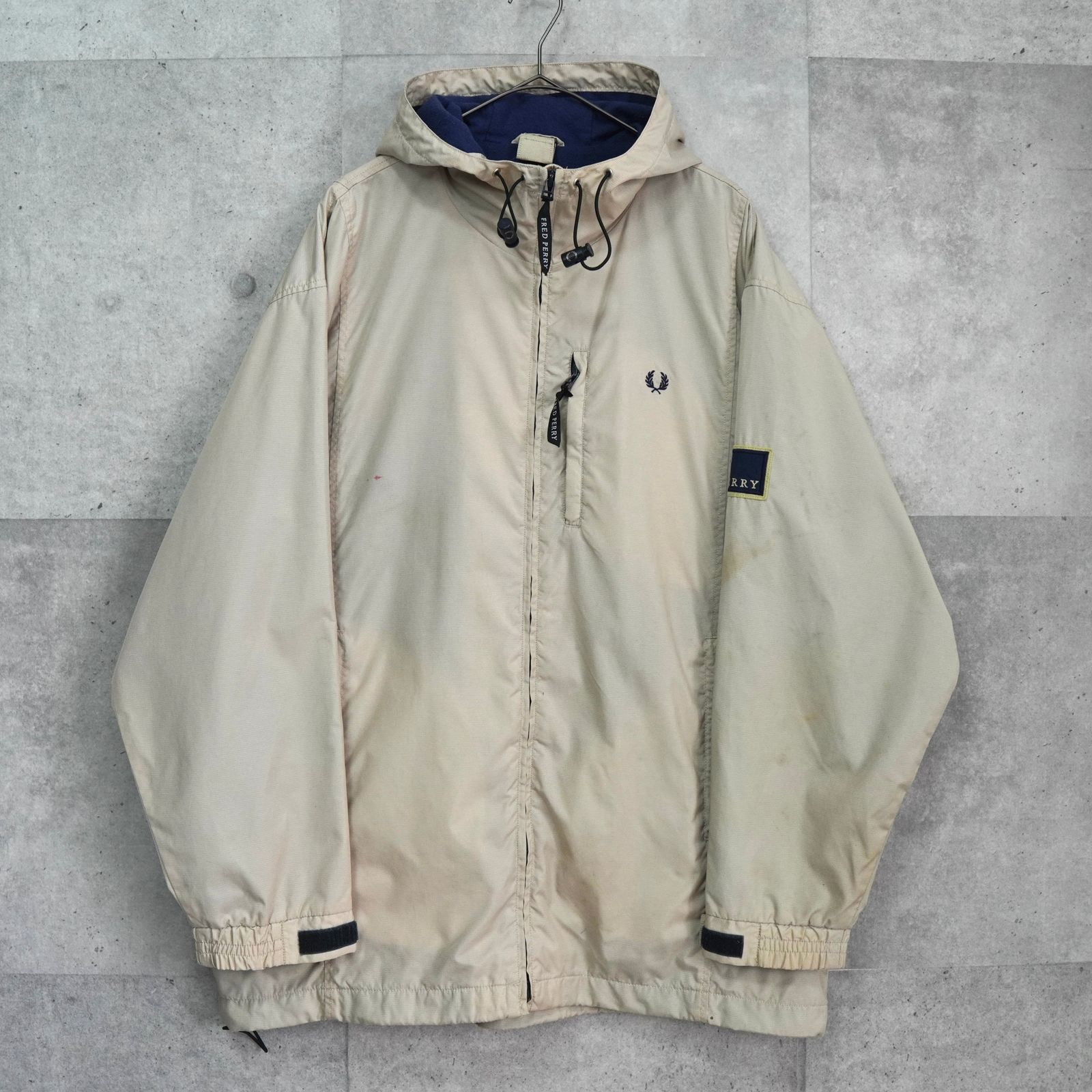 FRED PERRY⁄フレッドペリー] フード付き ナイロンブレンサムジャケット