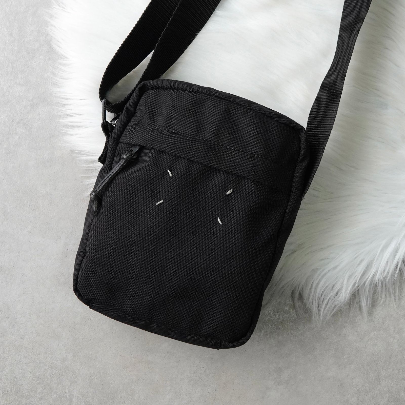 四つタグ ナイロンキャンバス