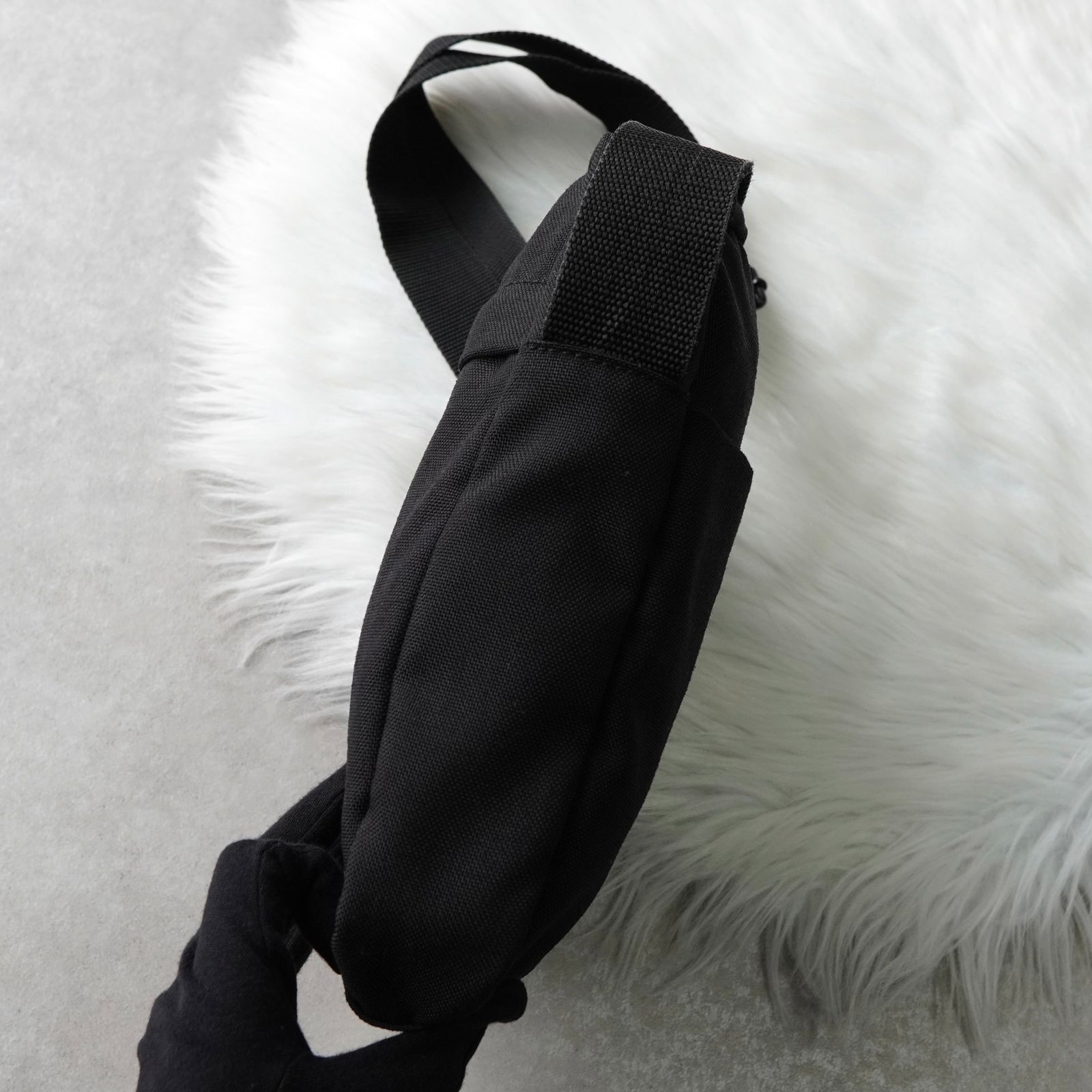 ショルダーバッグ ブラック