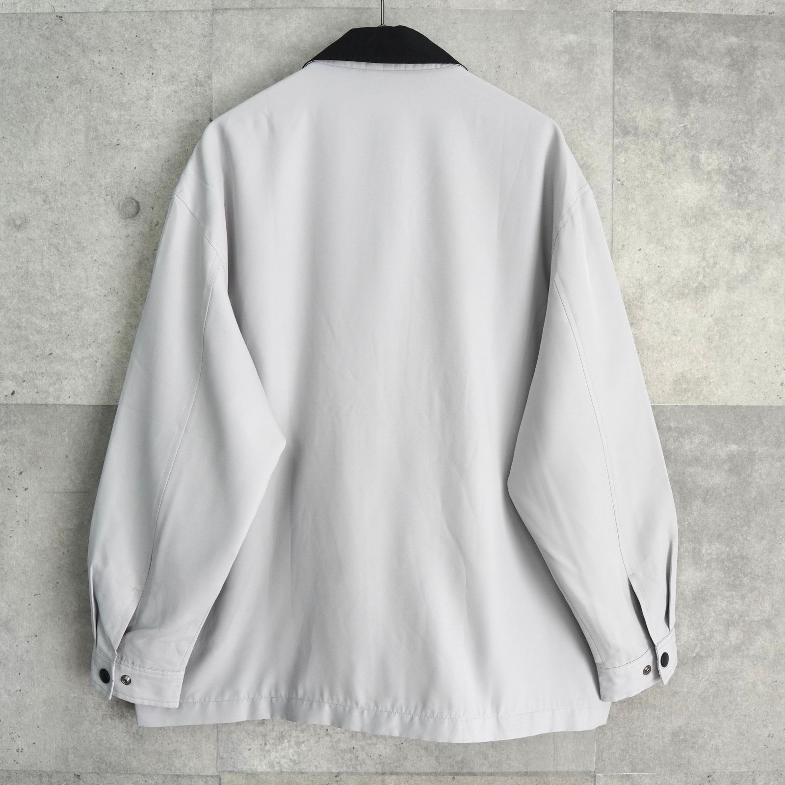 Yves Saint Laurent ブルゾン グレー SAINT LAURENT（ブルゾン ・ グレー/灰色系）のフリマアイテム一覧