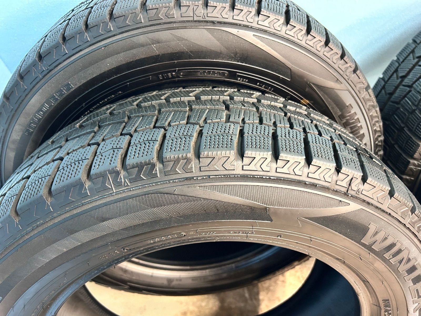  215 60 R 17 スタッドレスタイヤ DUNLOP WINTER MAXX WM 02 17インチ 2021年 4本セット NO 16 y 17インチ スタッドレス