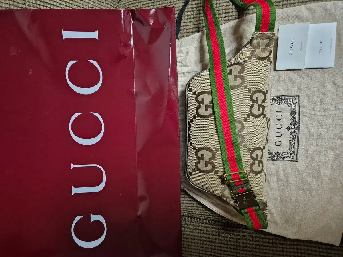 グッチ ジャンボ GG キャンバス ベルトバッグ