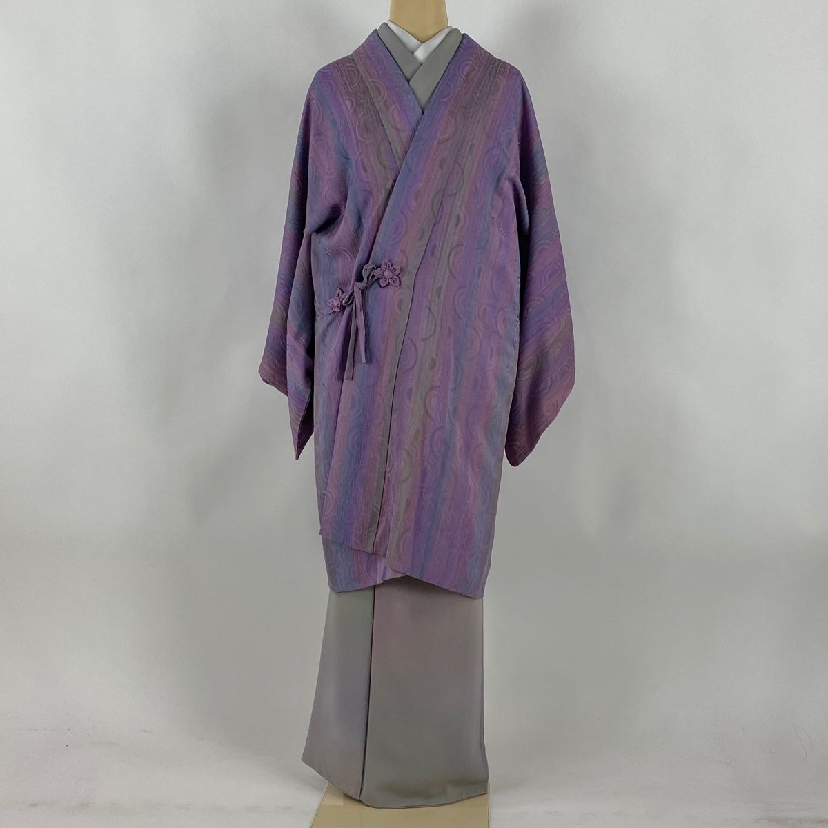 道中着 身丈98 cm 裄丈67 M 和装コート 落款 地紋 薄紫 正絹