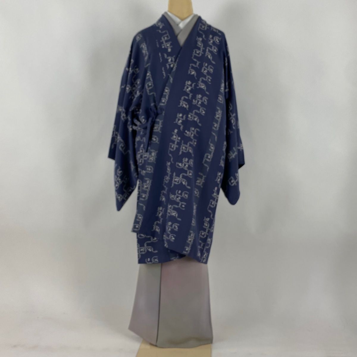 道中着 身丈100 5 cm 裄丈69 L 和装コート 草花 幾何学 青灰色 正絹