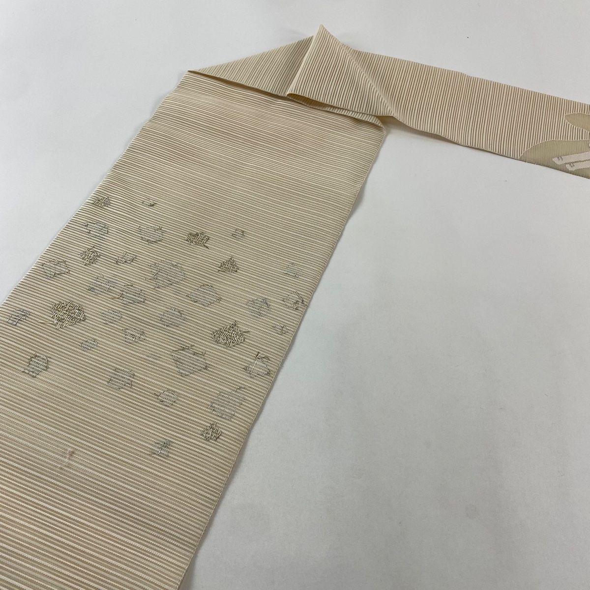 名古屋帯 優品 夏帯 絽 笛 流水 箔 金銀糸 クリーム 正絹 【中古
