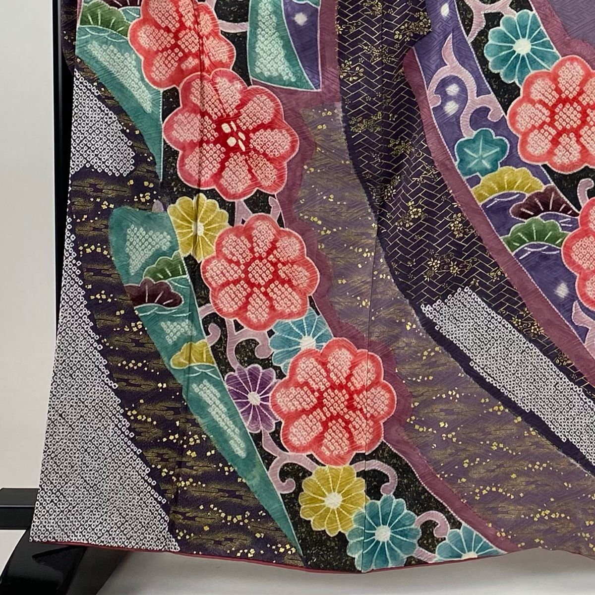 振袖 身丈163 cm 裄丈67 M 袷 花唐草 熨斗 絞り 金彩 紫 正絹