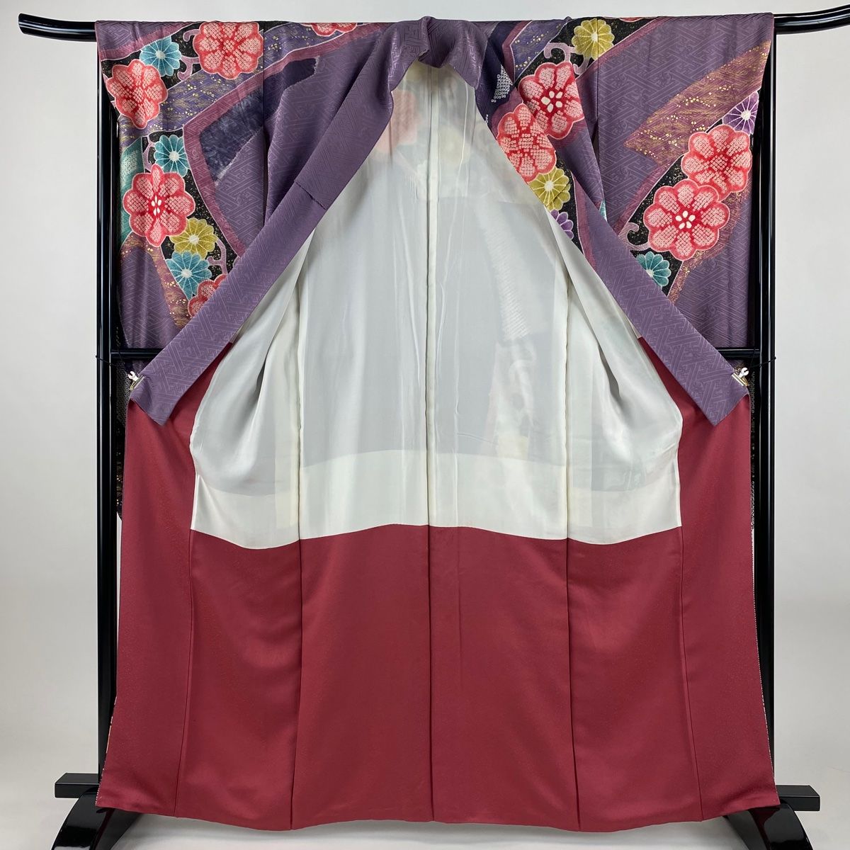  振袖 身丈163 cm 裄丈67 M 袷 花唐草 熨斗 絞り 金彩 紫 正絹 振袖 着物