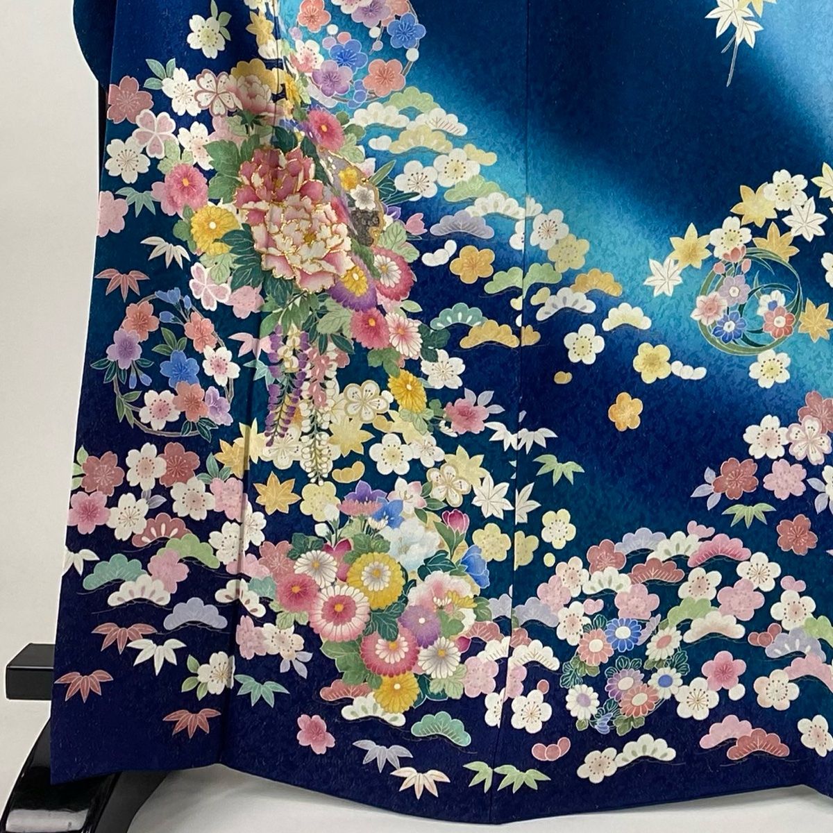 振袖 身丈167 cm 裄丈71 5 L 袷 牡丹 花丸文 金通し 金彩 藍色 正絹