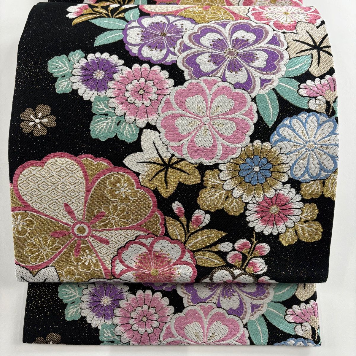 美品】 袋帯 秀品 振袖向き 桜 金糸 箔 黒 六通 正絹 【中古】 - メルカリ