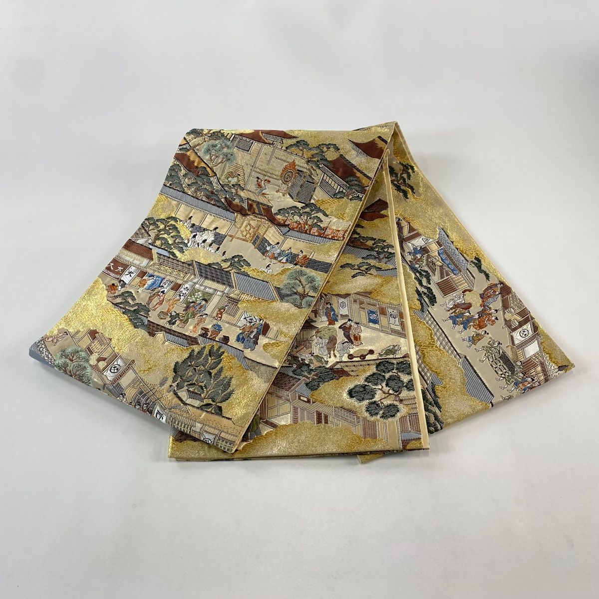 刺繍 袋帯 お太鼓柄 金糸 正絹 美品】 袋帯 秀品 六角堂周辺 五条新町通りの喧様 人物 金糸 箔 金色