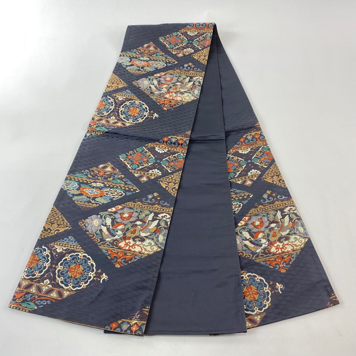 袋帯 秀品 向かい鳥 華文 唐織 金糸 灰紫 六通 正絹 【中古】 - メルカリ