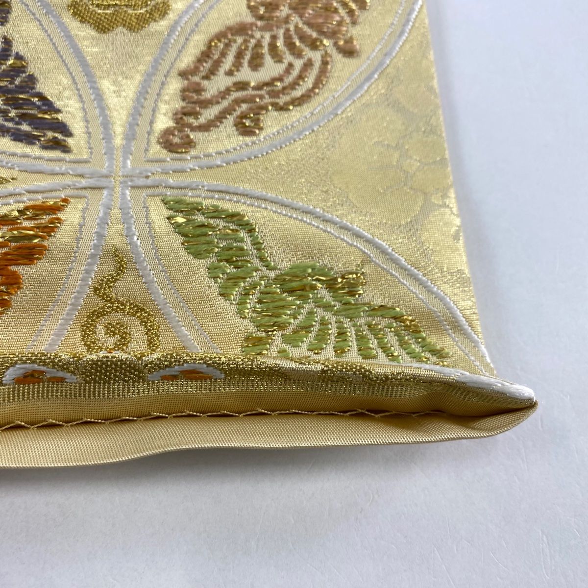 美品】 袋帯 秀品 七宝 花菱 金糸 箔 金色 六通 正絹 【中古】 - メルカリ
