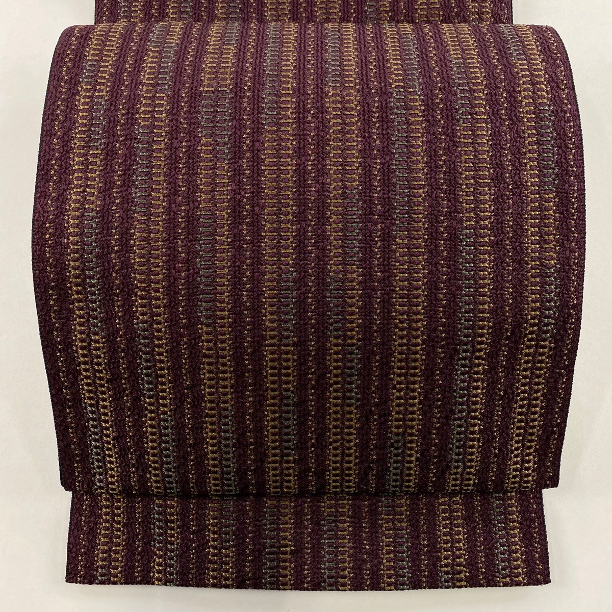 名古屋帯 秀品 松葉仕立て 八寸名古屋帯 縞 幾何学模様 小豆色 正絹