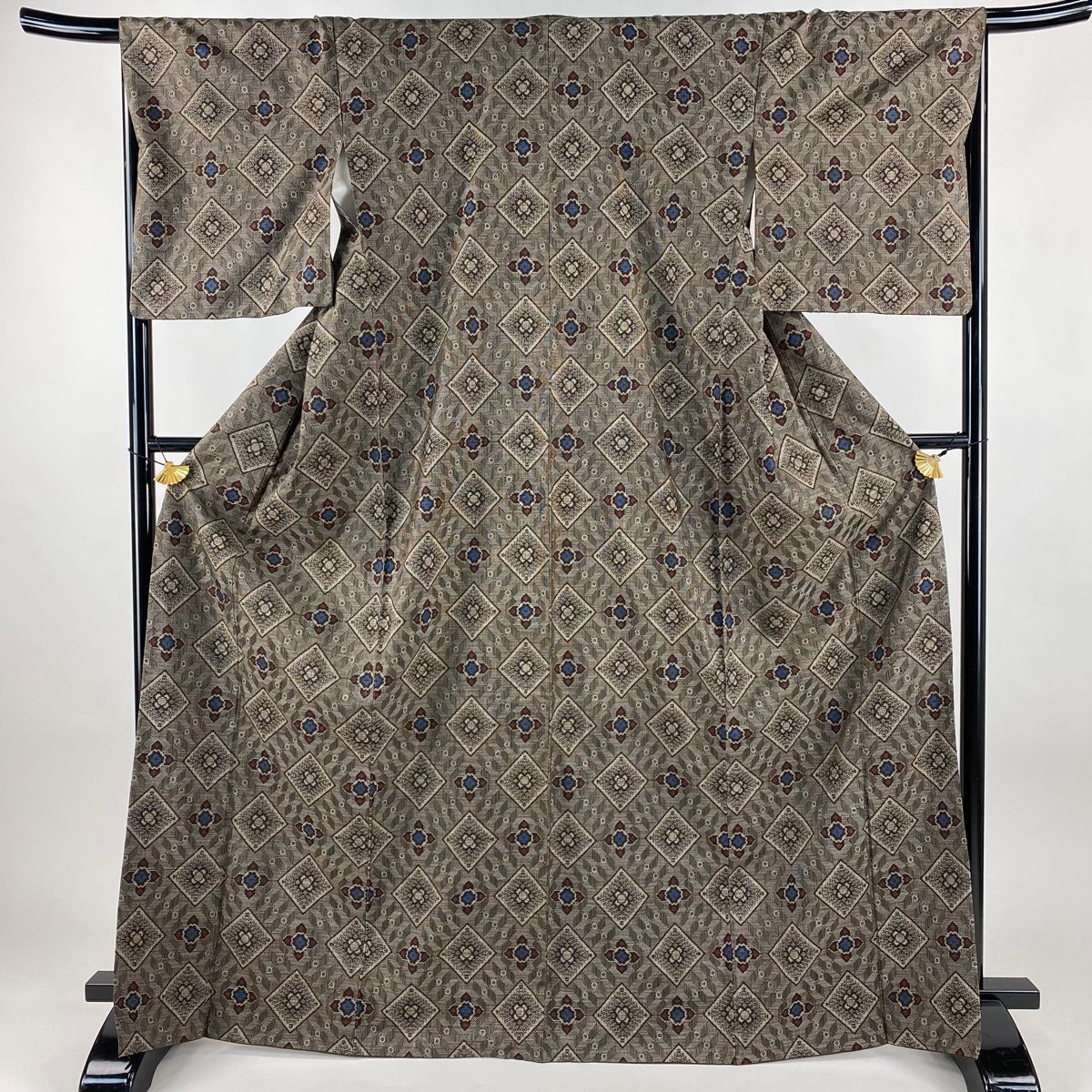 大島紬 身丈168 cm 裄丈67 M 袷 証紙 菱 焦茶色 正絹