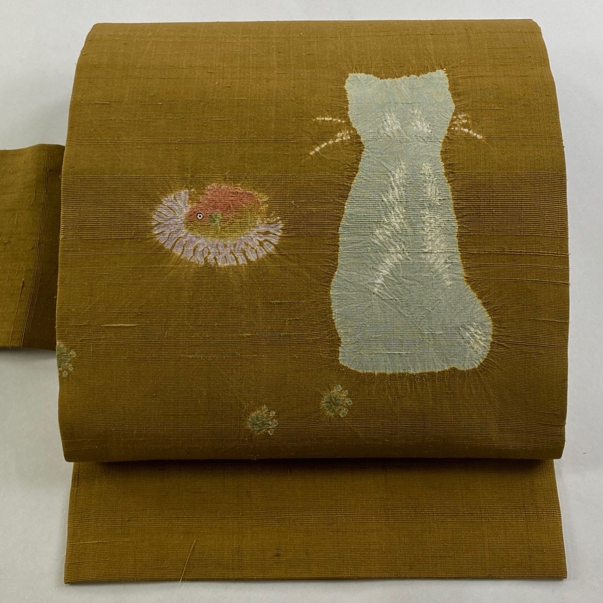 名古屋帯 落款 紬地 猫 魚 絞り 山吹茶色 正絹