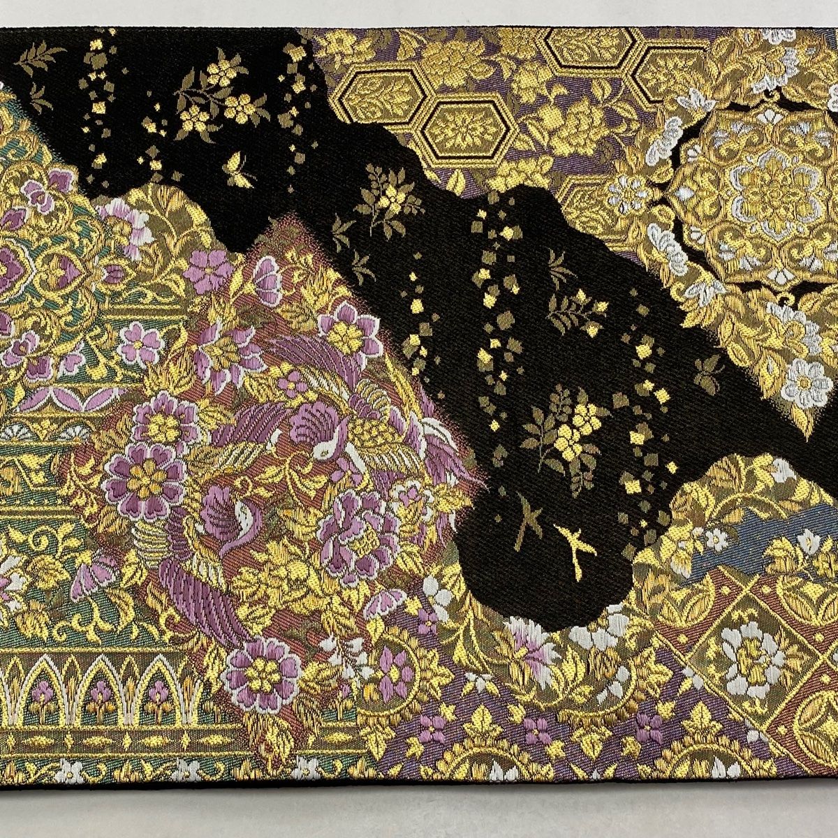 美品】 袋帯 秀品 じゅらく 落款 帝王紫 華文 向かい鳥 金銀糸 箔 黒