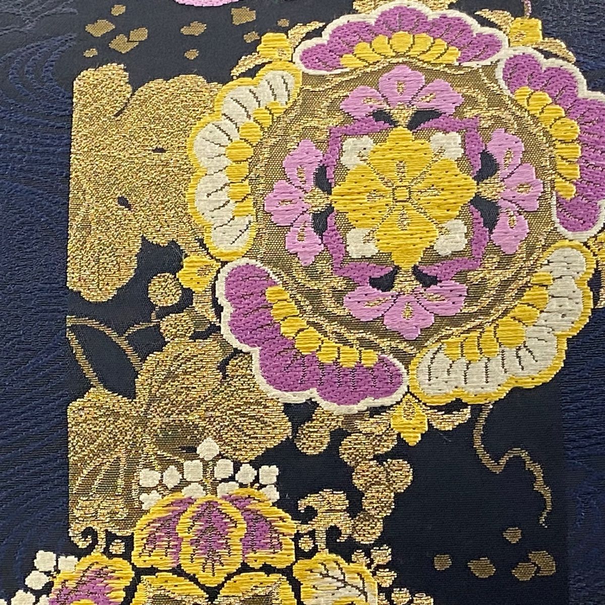 美品】 袋帯 逸品 帝王紫 落款 華文 波 金糸 刺繍 紺色 六通 正絹