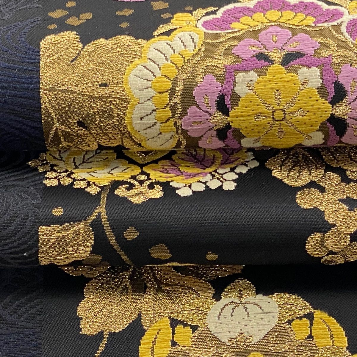 ◆663◆袋帯 六通 逸品 華文 有職文様 相良刺繍 金糸駒刺繍　正絹　着物帯 ◇663◇袋帯 六通 逸品 華文 有職文様 相良刺繍 金糸駒刺繍 正絹