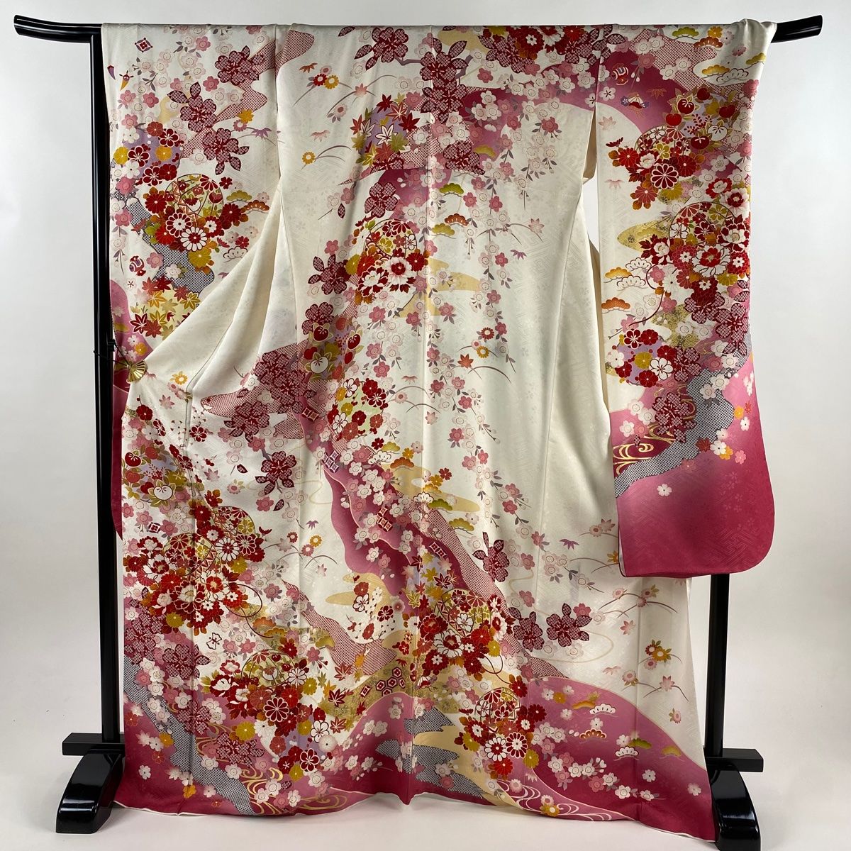 振袖 身丈171.5 cm 裄丈72 L 袷 手鞠 草花 金糸 金彩 クリーム 正絹