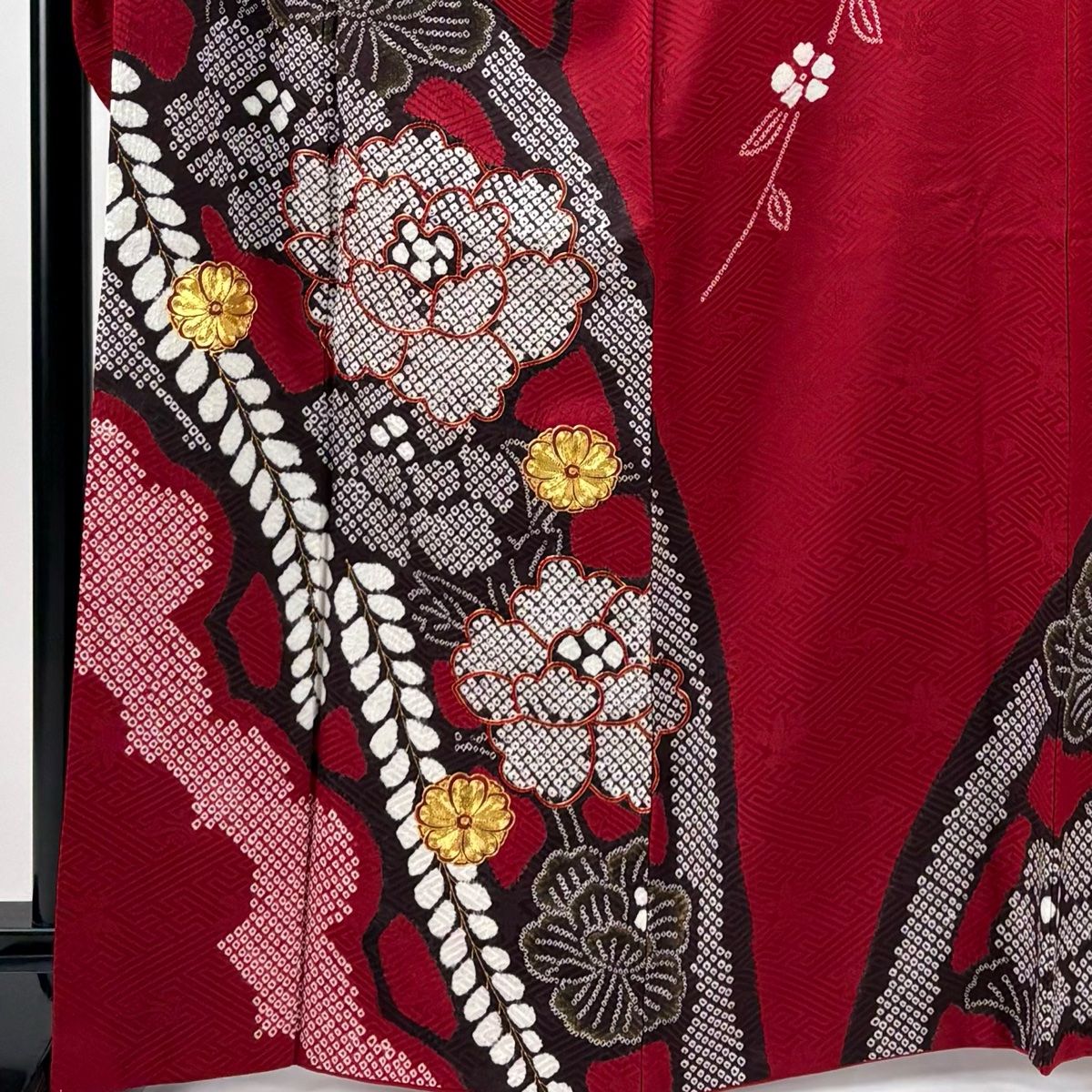 振袖 身丈167.5 cm 裄丈66.5 M 袷 牡丹 桜 絞り 金糸 赤 正絹