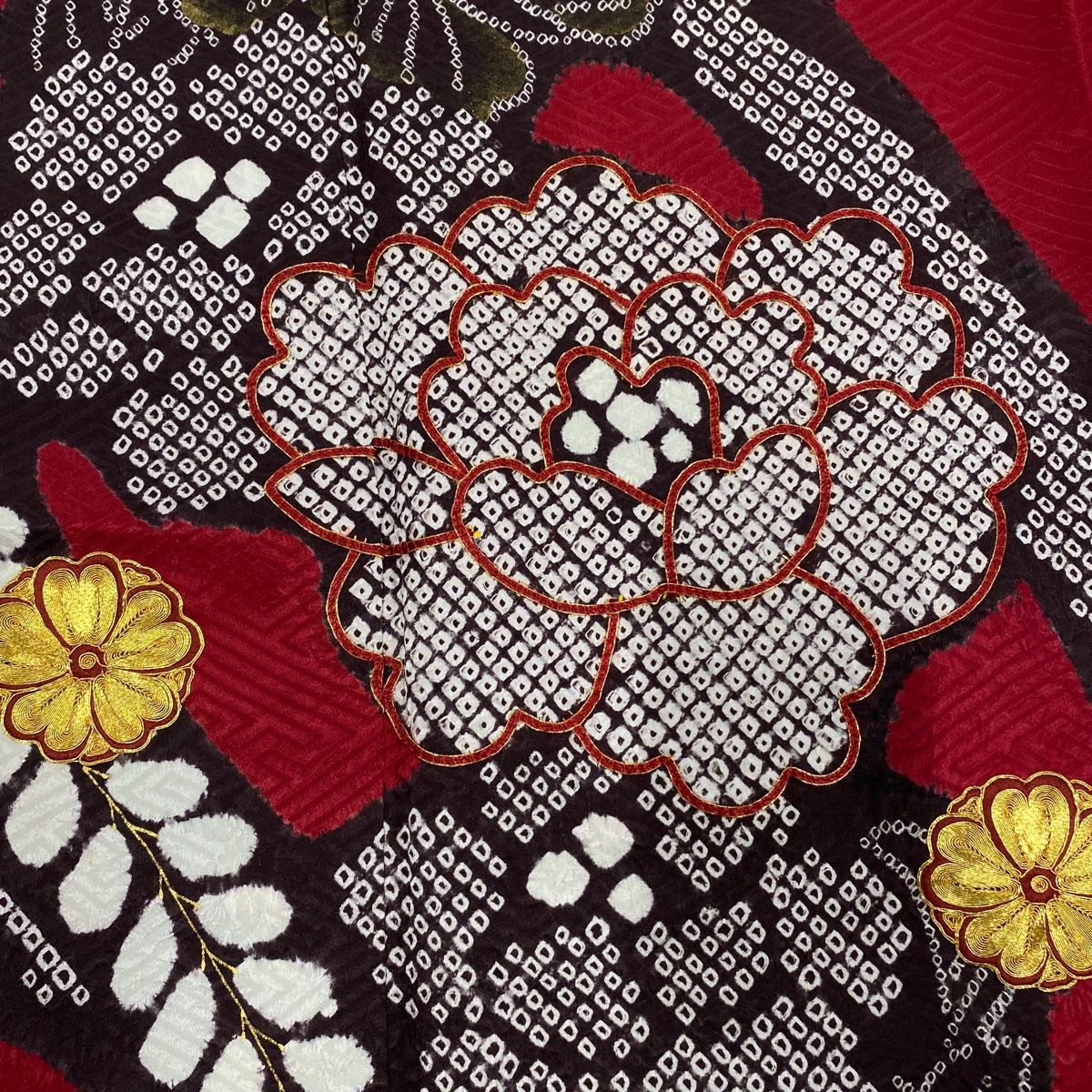  振袖 身丈167.5 cm 裄丈66.5 M 袷 牡丹 桜 絞り 金糸 赤 正絹 振袖 着物