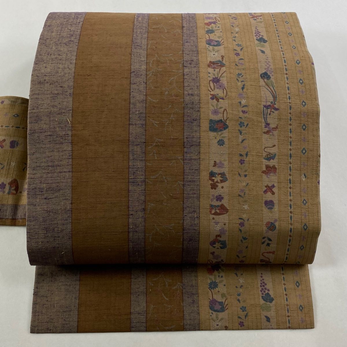 名古屋帯 小糸敏 落款 紬地 扇面 草花 金彩 薄茶色 正絹