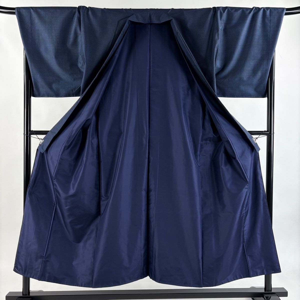  男着物 身丈153 5 cm 裄丈73 L 袷 紬 亀甲絣 紺色 正絹 秀品 着物 着物 浴衣