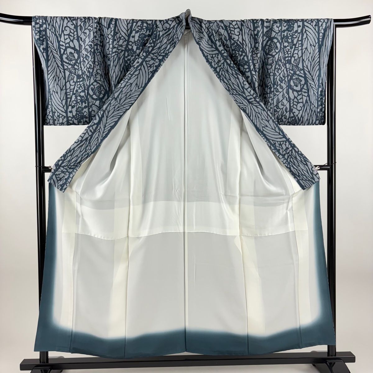  小紋 身丈155 cm 裄丈66 M 袷 紬地 梅 葉柄 青灰色 正絹 秀品 小紋 着物