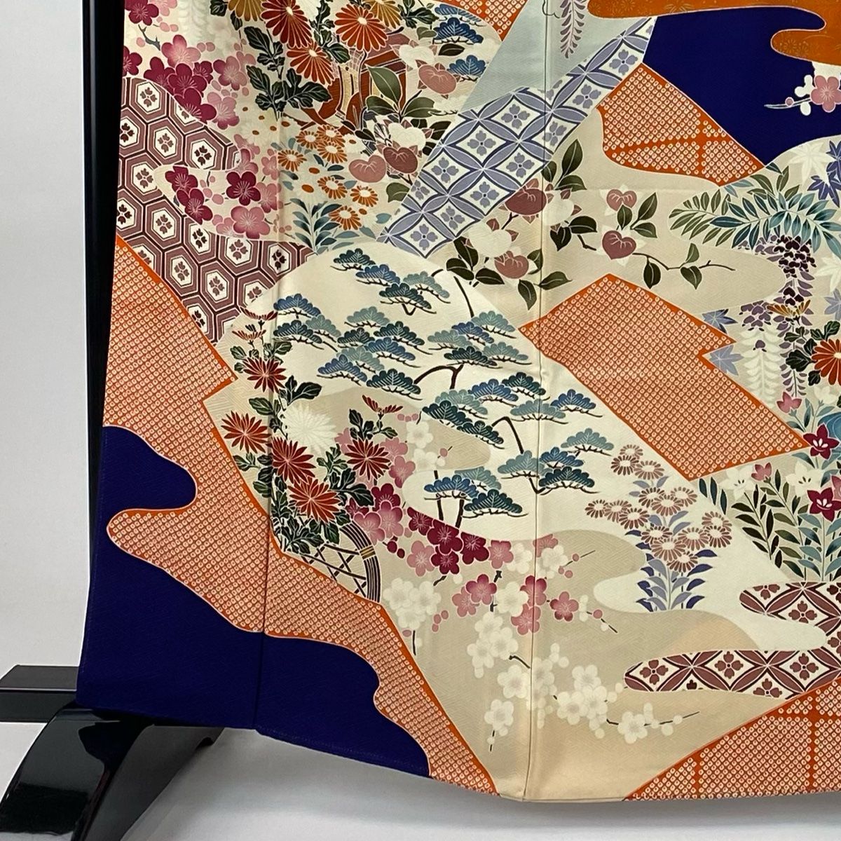 振袖 身丈163 cm 裄丈64 M 袷 御所車 草花 金彩 染分け 紺色 正絹 秀品