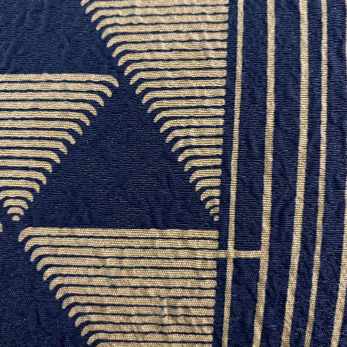 袋帯 鱗文 縞 金糸 濃紺 全通 正絹