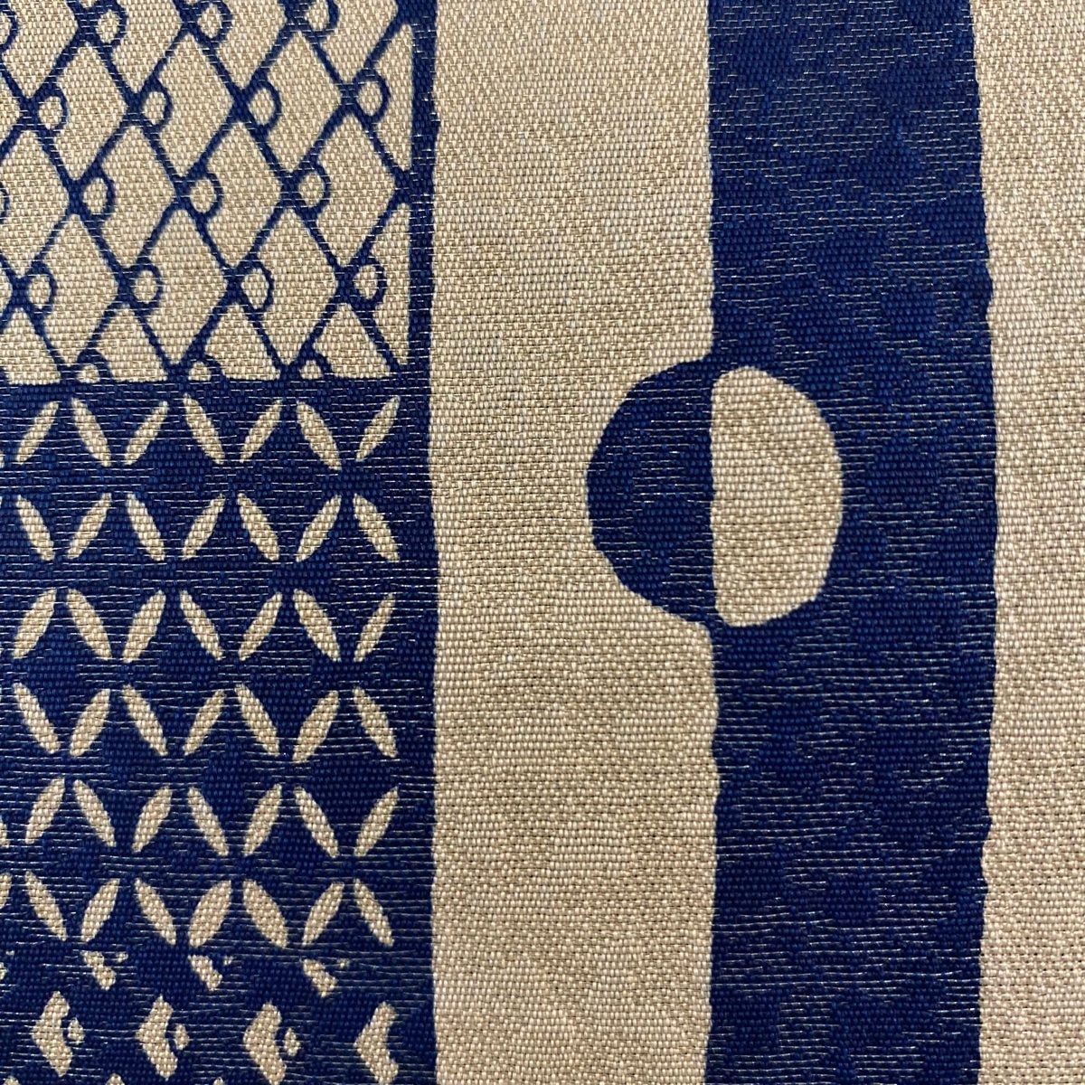 袋帯 幾何学模様 金糸 紺色 全通 正絹