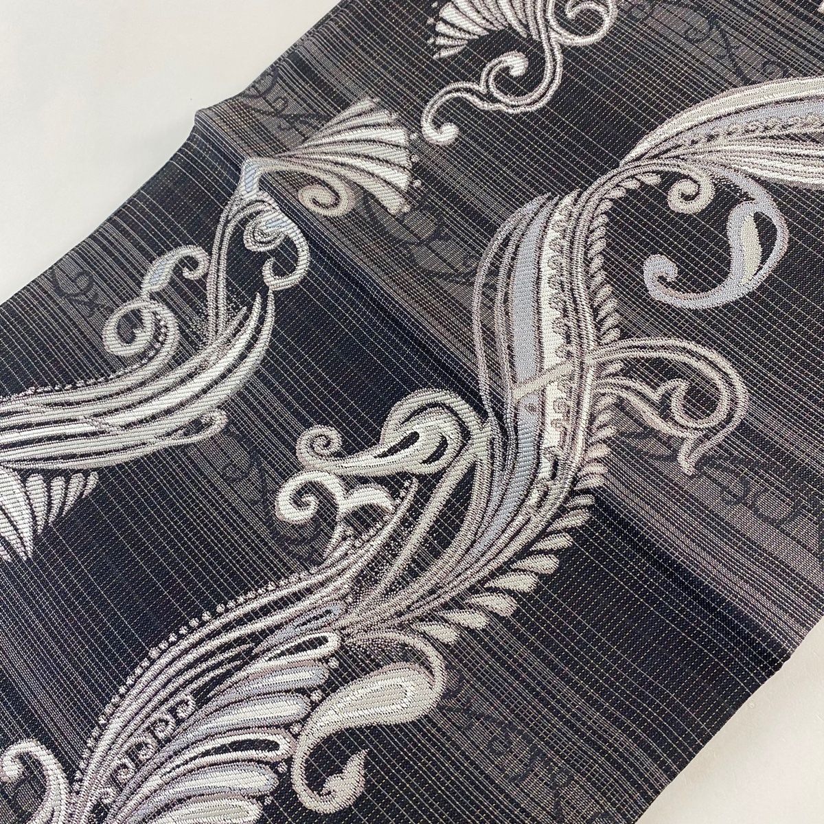  袋帯 唐草 幾何学模様 金糸 刺繍 黒灰 六通 正絹 袋帯 帯