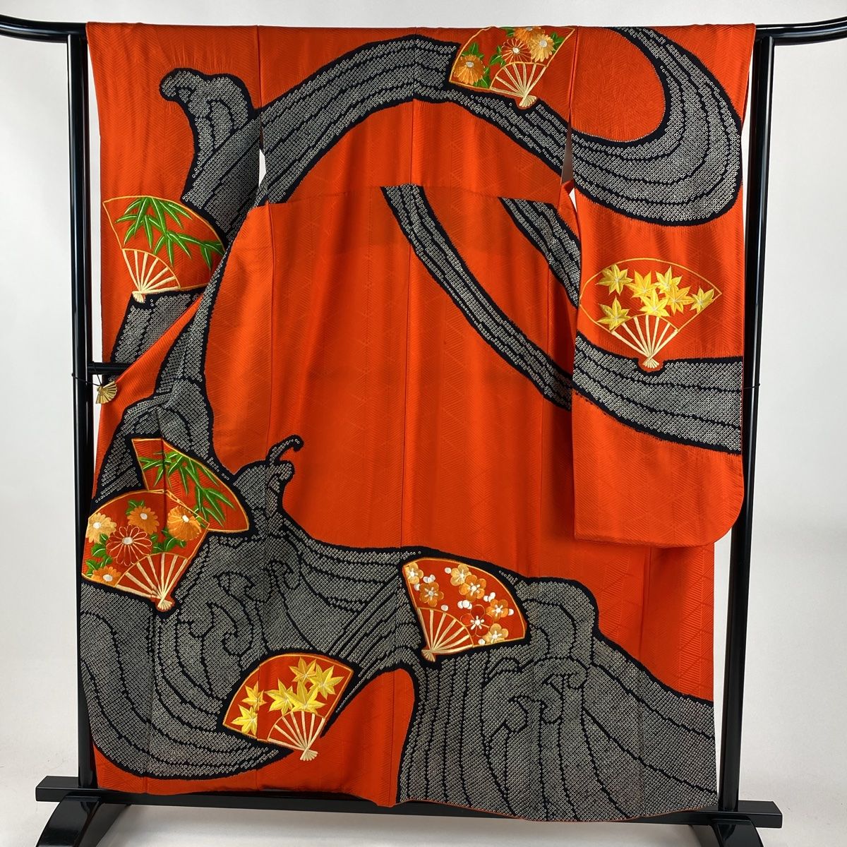 振袖 身丈155.5 cm 裄丈63 S 袷 扇 草花 絞り 刺繍 オレンジ 正絹 秀品