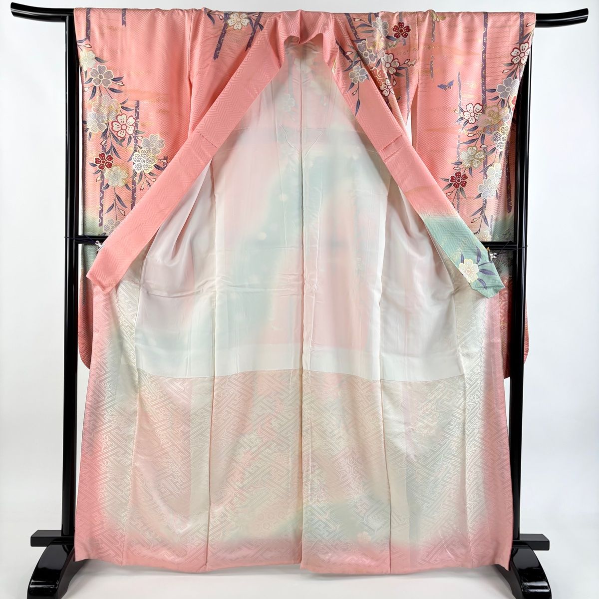  振袖 身丈163 5 cm 裄丈65 M 袷 枝垂れ桜 蝶 金銀彩 ぼかし ピンク 正絹 秀品 振袖 着物